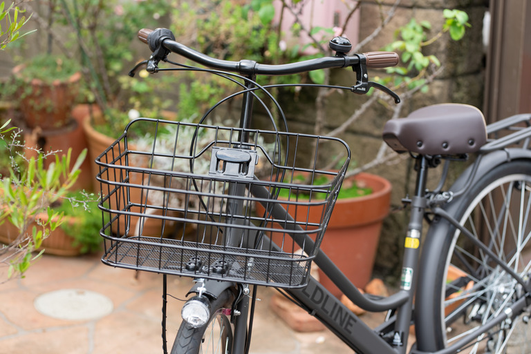 あさひ自転車_ボールドライン27.5インチ_前カゴとオートLEDライト