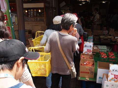 八百屋の行列