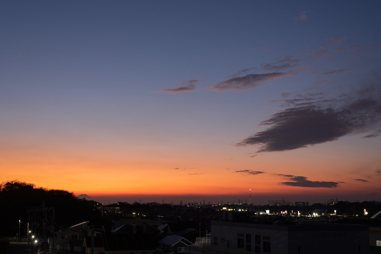 飯山満駅裏側の夕焼け_4