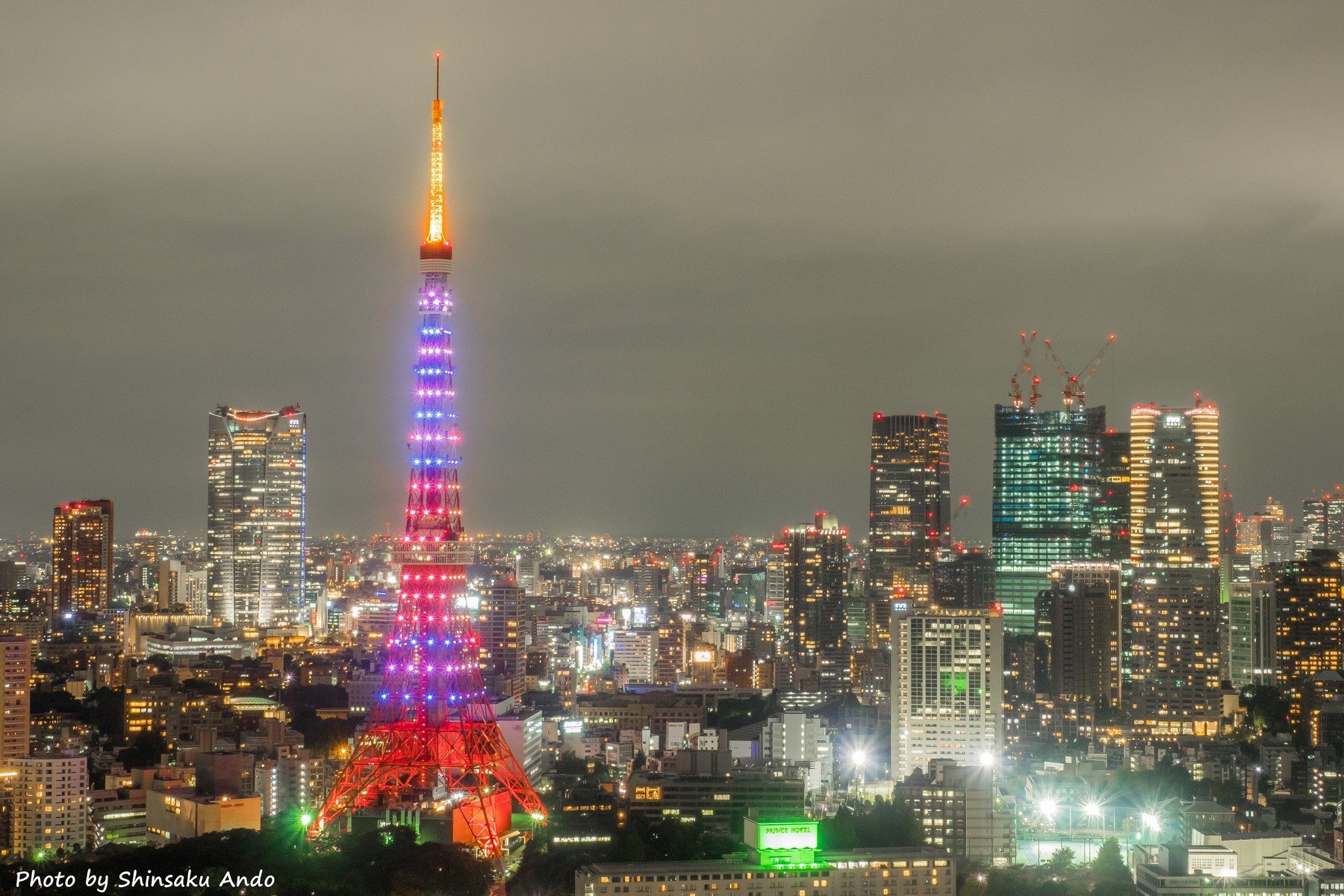 夜景 東京貿易センタービル展望台 東京タワーのある景色 安藤信作の 船橋から 小さいけれどいいものを