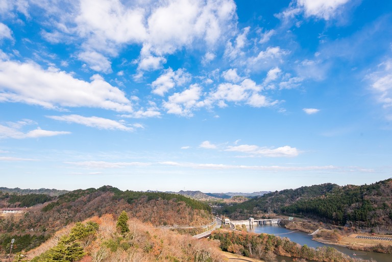 君津市「濃溝の滝」そば展望台