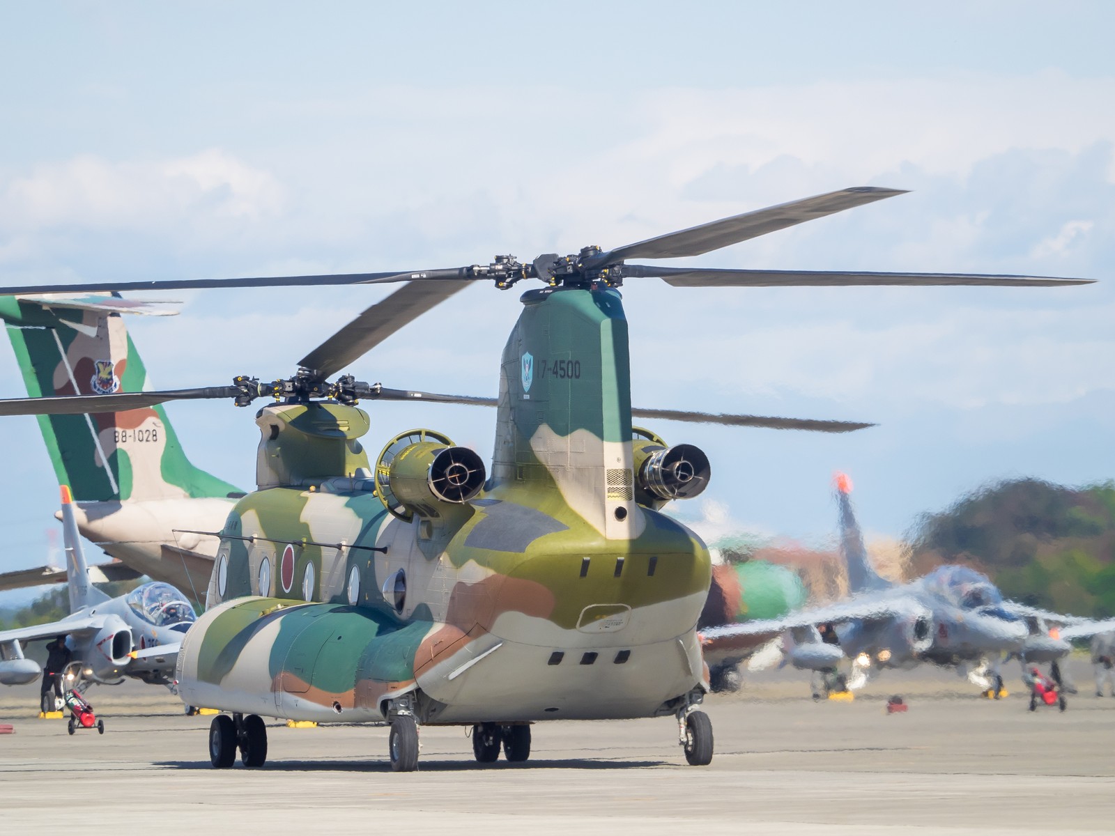 初めて見るブルーインパルス 入間航空祭15 安藤信作の 船橋から 小さいけれどいいものを 初めて見るブルーインパルス 入間航空祭15 安藤信作の 船橋から 小さいけれどいいものを