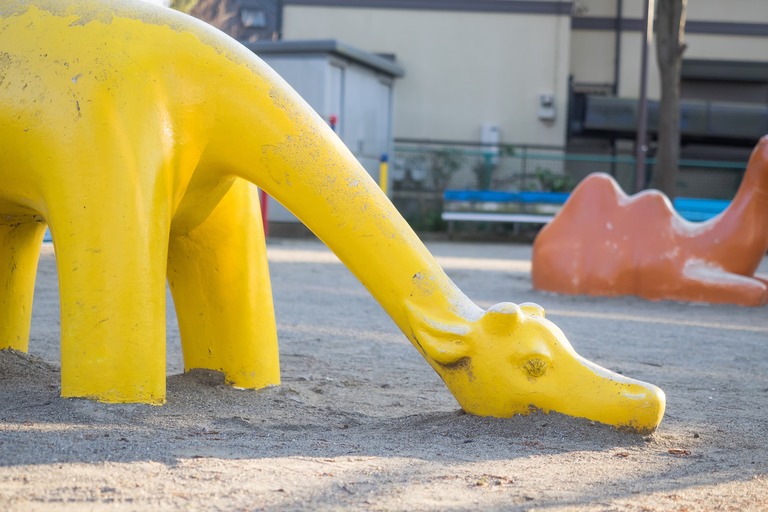 公園|きりんの遊具