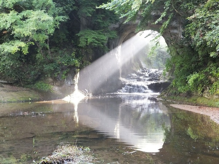 君津市役所撮影・濃溝の滝