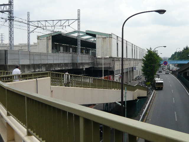荒川南岸土手走行 笹目橋から岩淵水門 あんどりゅーがランニングした足跡