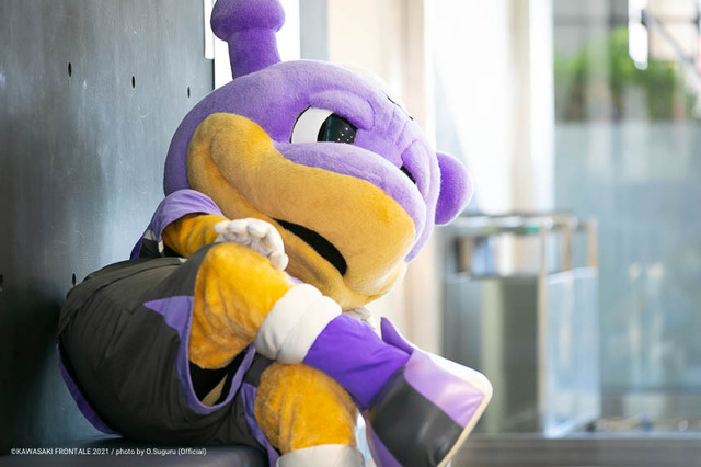 mascot_27_100_211103_04379