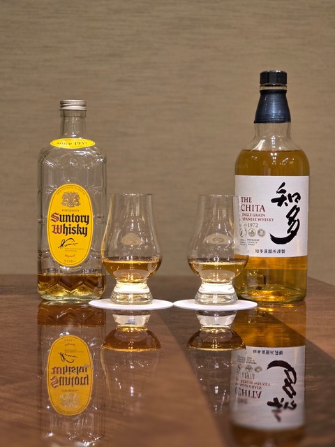 サントリーウイスキー　知多　角瓶 知多 ＆ 角瓶 ニート 呑み比べ！ : ウイスキーおじさんのバックバー