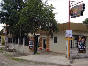 rumi_apartelle