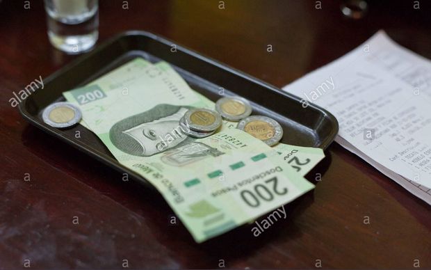 フィリピン旅行レストラン支払方法