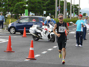 玉造ハーフマラソン折り返し地点、山陰ランクラブつとみん