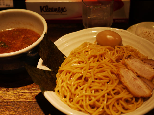 昼食はツケ麺 大盛り