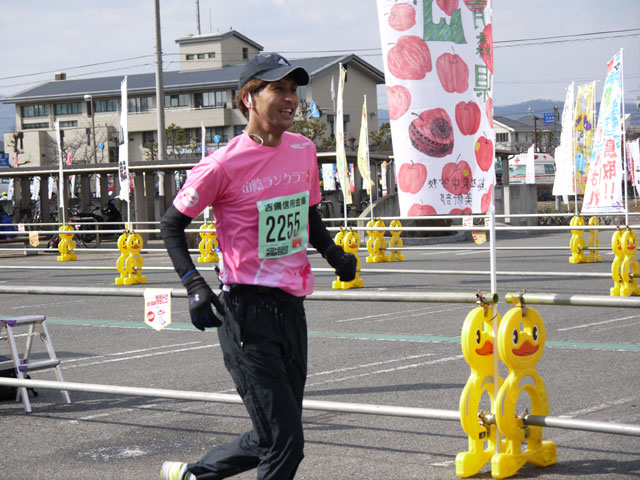 2014そうじゃ吉備路、山陰ランクラブ、フルマラソンゴール長谷川純一