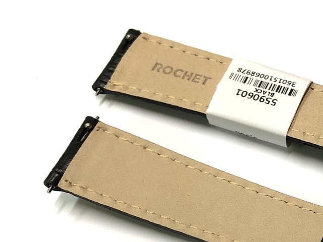 腕時計バンドの裏面に穴を空けスライド式バネ棒を挿入!加工完了