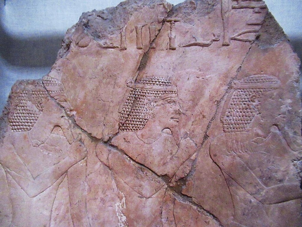 エジプト考古学博物館 ハトシェプスト女王葬祭殿 プント国遠征のレリーフ カイロ 天使たちの暮らす街