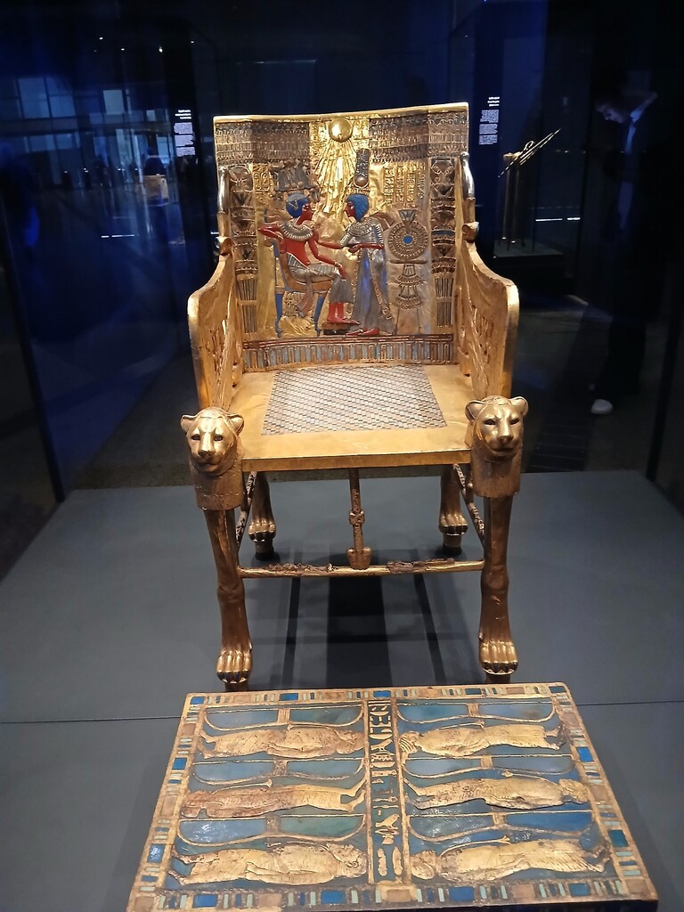 エジプト ツタンカーメン玉座 ツタンカーメン王の黄金の玉座 | 吉村作治のエジプトピア EGYPTPIA