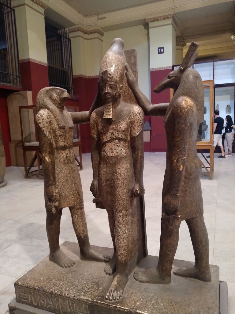 ★古代エジプトの神様（エジプト ギザ）★エジプト土産★カイロ博物館・展示物 Amazon.co.jp: カイロ博物館秘蔵 黄金のファラオ展 古代エジプト