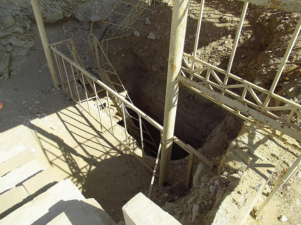 ラフーンのピラミッド 内部に潜入してみました カイロ 天使たちの暮らす街