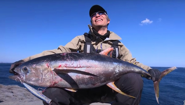 沼田純一 Palms キハダ マグロ ロックショア 青物 釣り