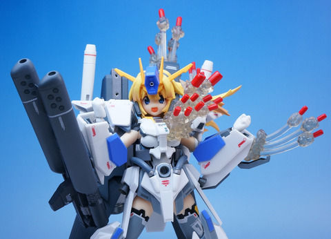 『GUNDAM』アーマーガールズプロジェクト「MS少女 FAZZ」レビュー