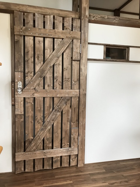 内側の扉