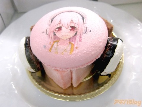 【コラム】K-BOOKS秋葉原新館で「そに子」「シュタゲ」「ロボノ」コラボスイーツ