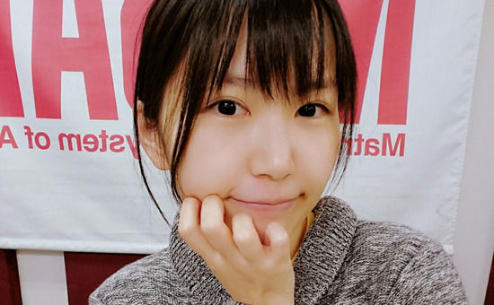 小岩井ことりさんの着衣での胸周りwwwwww