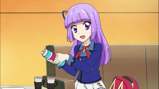 623