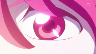 352