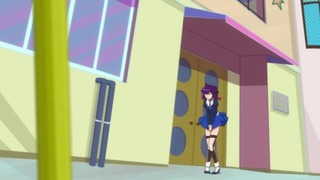 cap (128)