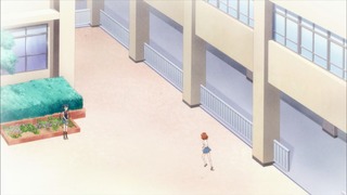915