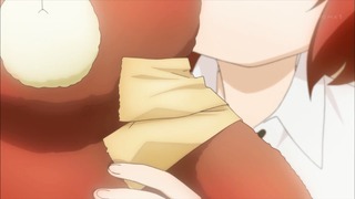 cap (220)