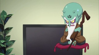978