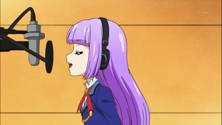 733
