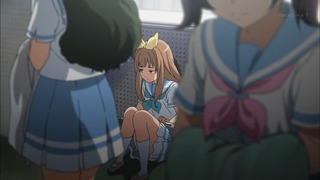 613