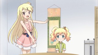 045