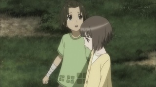 889
