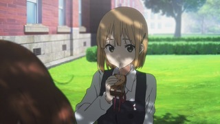cap (320)
