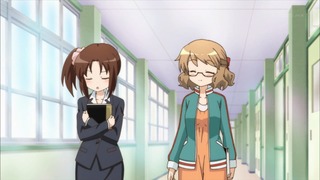 812