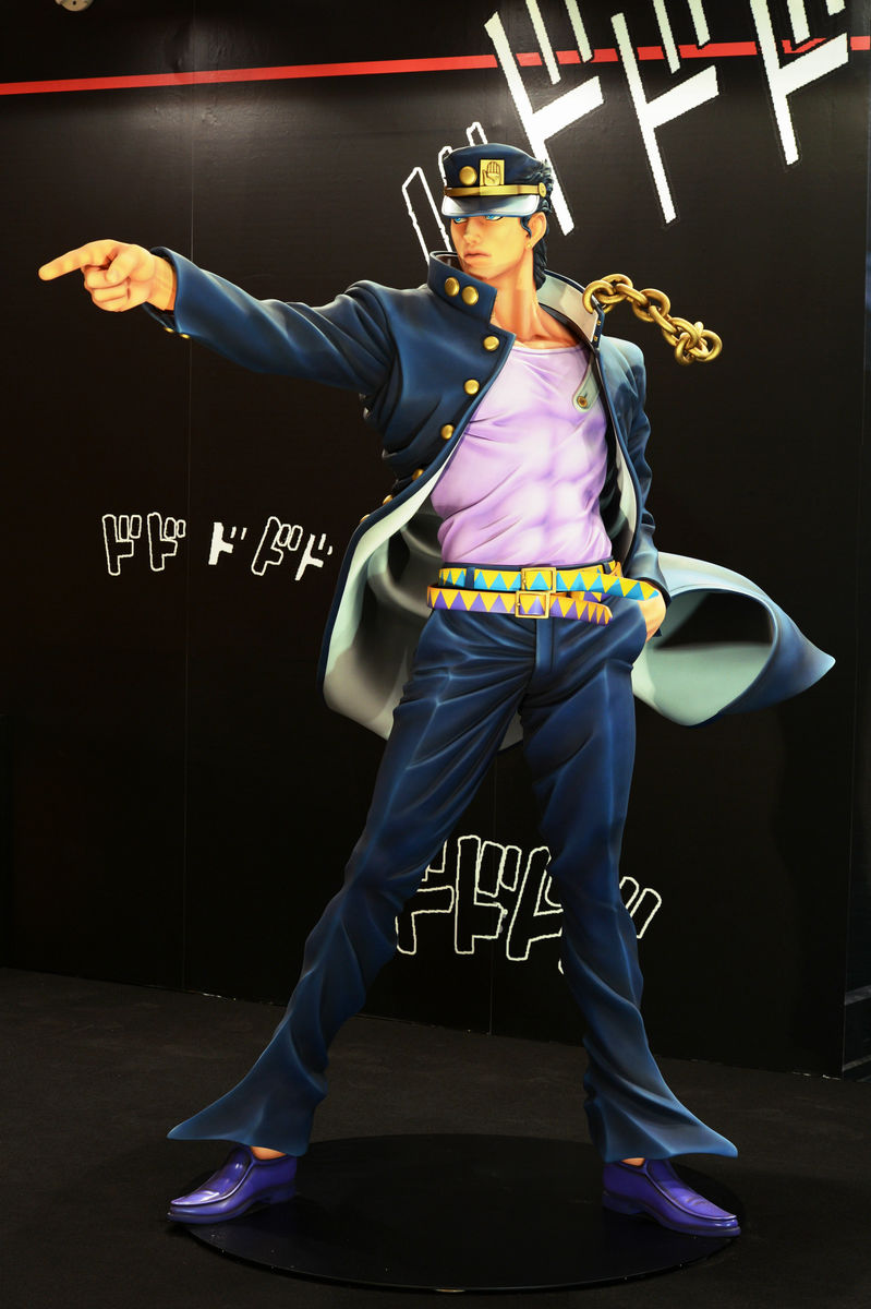 ã€Žã‚¸ãƒ§ã‚¸ãƒ§ã®å¥‡å¦™ãªå†'é™ºã€æ‰¿å¤ªéƒŽã¨DIOã®ç­‰èº«å¤§ãƒ•ã‚£ã‚®ãƒ¥ã‚¢ãŒã‹ã£ã
