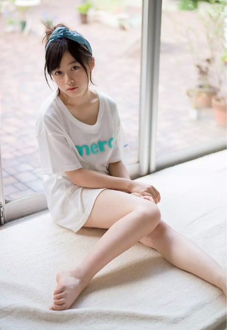 【画像】橋本環奈は一体どれだけ可愛ければ気が済むというのか 17