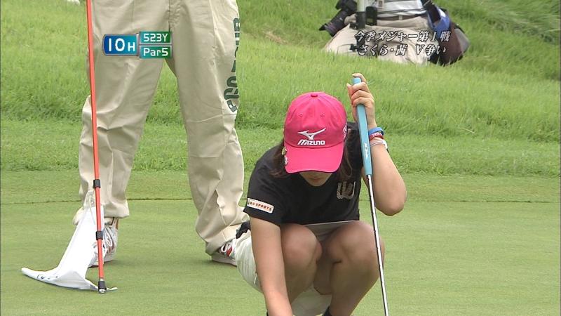 女子プロゴルファーのパンチラキャプ画像 5