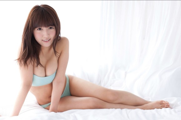 人気巨乳グラビアアイドルの抜けるエロ画像35枚 3