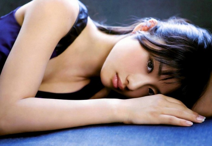 大人の女になった石原さとみのエロ画像35枚 29
