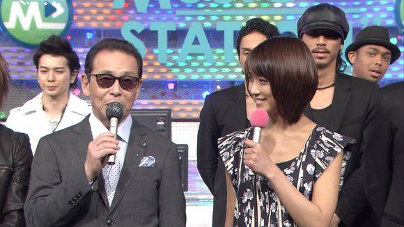 竹内女子アナウンサーがMステでパンチラしてるエロキャプ画像 16