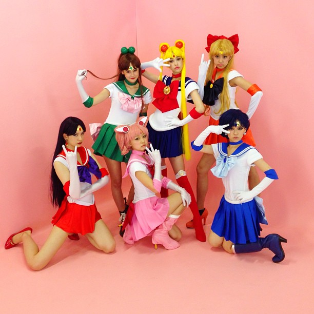 【画像】ローラ、セーラームーン姿公開で「可愛過ぎる」と反響 15