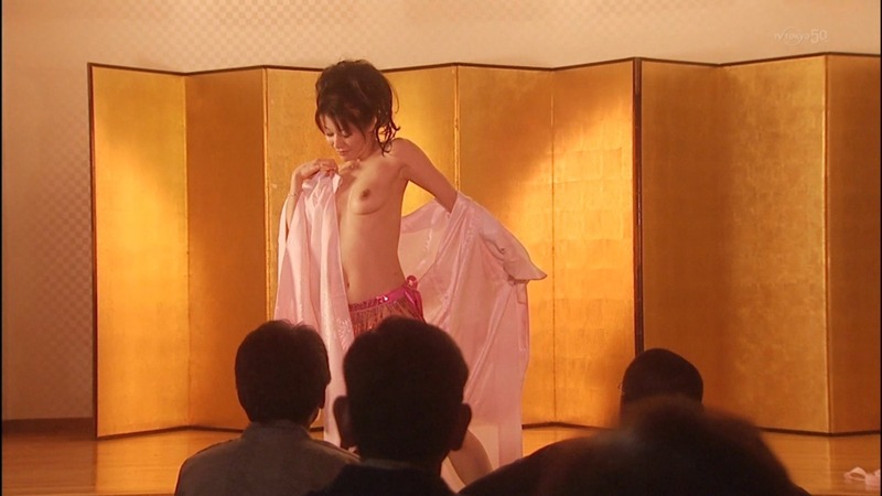 湯けむりスナイパー　温泉で女の子のおっぱいを鷲掴み 11