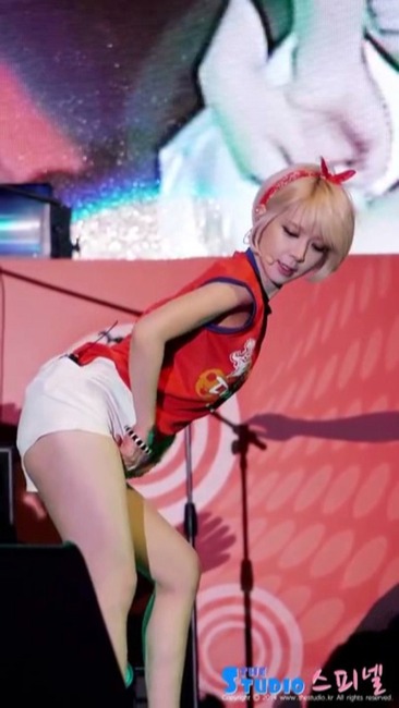 韓流アイドルＡＯＡチョアのホットパンツ+生足がエロい画像まとめ 20