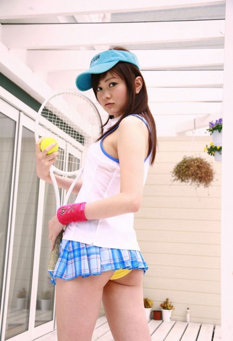 テニスやゴルフなどスポーツしてる女の子とHしたくなるエロ画像 21