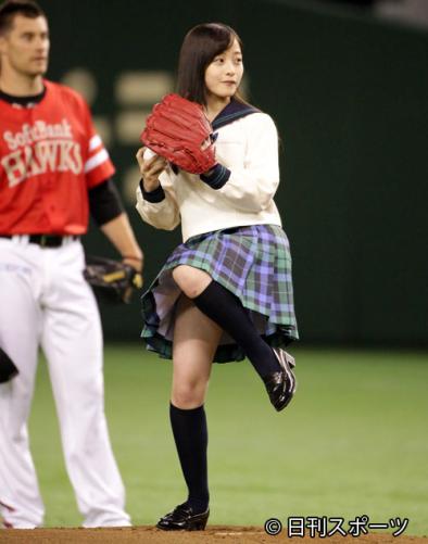 【gif画像あり】橋本環奈のバッティングフォーム可愛すぎｗｗｗｗｗｗｗｗ 19