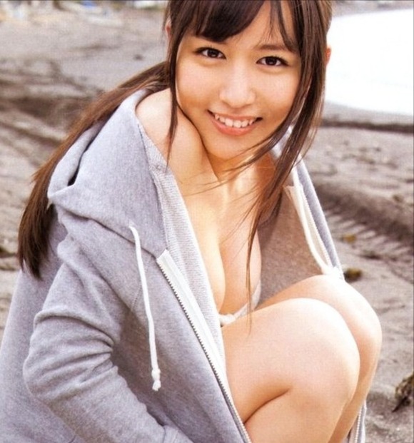 大場美奈 AKB48の巨乳なおっぱいがエロい画像 16